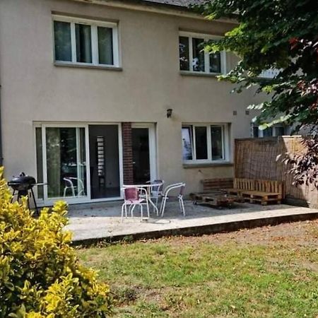 Maison Centre De Bellegarde Avec Jardin Et Terrasse Equipee D'Un Salon De Jardin Et D'Un Barbecue Cuisine Equipee 3 Chambres Avec 2 Lits Double 140X190 Et 2 Lits Simple Chauffage Poele A Granules Parking Gratuit Devant La Maison Bellegarde-du-Loiret Buitenkant foto